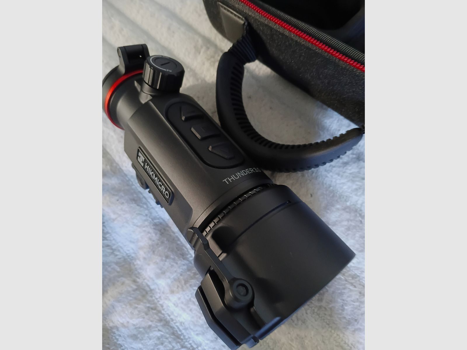 Hikmicro Thunder 3.0 met resterende garantie, als nieuw, incl. Rusan adapter.