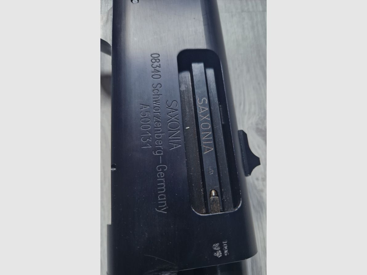 SAXONIA Semi-Pump - Self-loading shotgun / Pump shotgun in 12/76