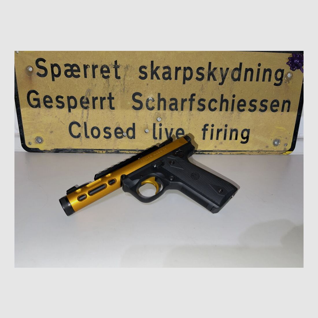 Ruger Mark IV 22/45 Lite