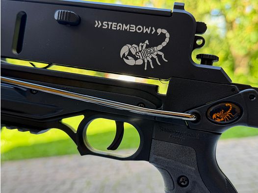 AR-6 Stinger II z metalowym magazynem