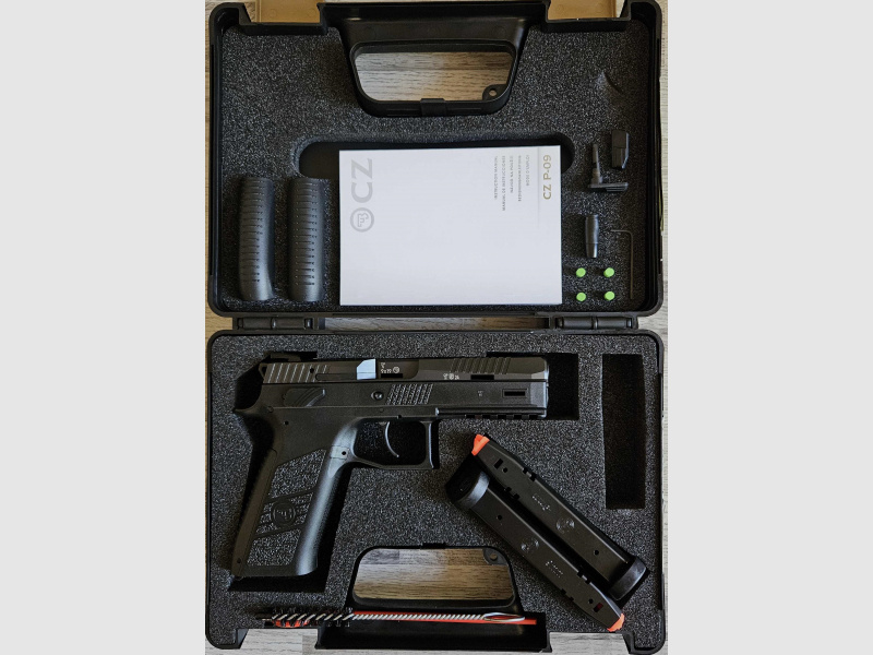 Neuware vom Fachhandel - Pistole CZ P-09 Kal. 9mmLuger + Koffer und 2 Magazine - versandkostenfrei !