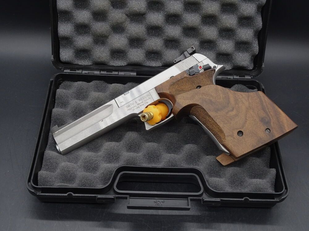 Smith & Wesson 2206 TGT Champion Kaliber .22lr 2206 TGT Champion