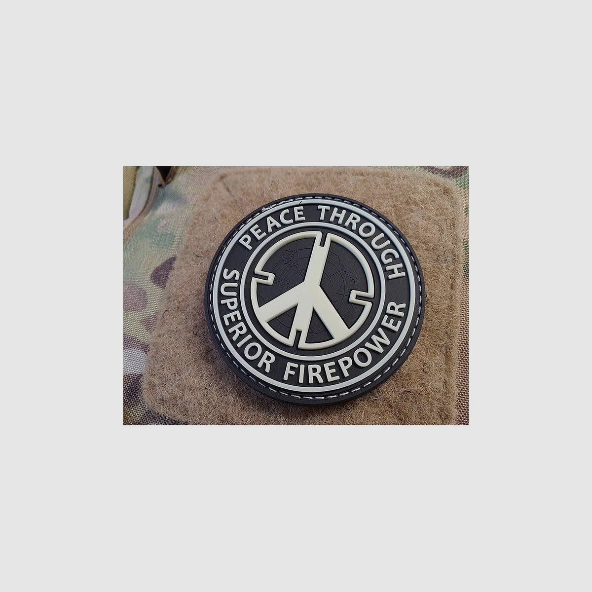 JTG 3D Peace Through Superior Firepower Patch, image 1 sur 4