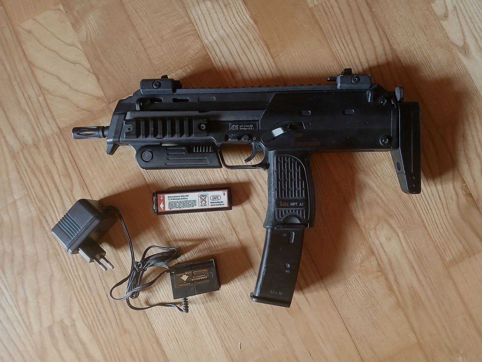 MP7 A1 + Beinholster