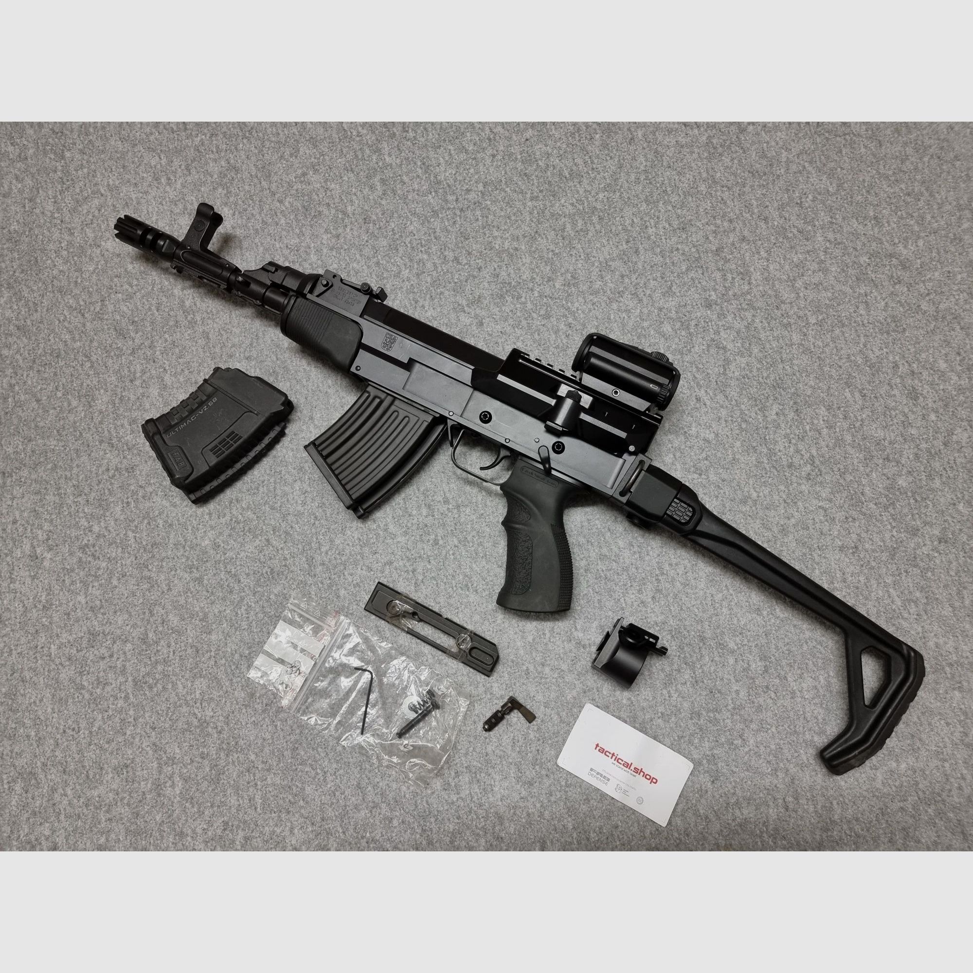 CSA VZ58 Sporter - cal. 7,62x39 - kompakte Büchse - mit Zubehör und Red Dot