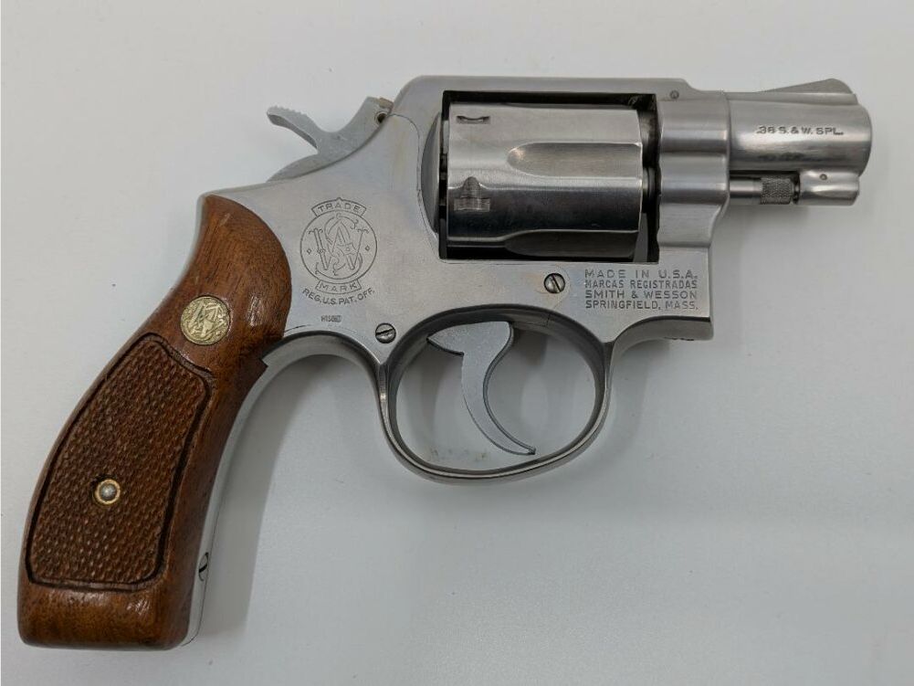 S&W 64