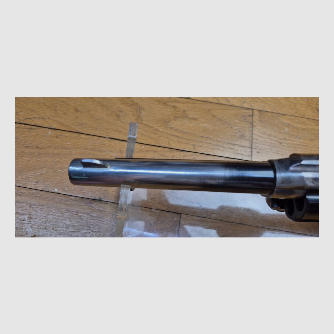 SAA 1873 de chez Ubert en 44-40 /44 WCF – « Mod American Carbine » – État esthétique bon (sans oxydation) État mécanique impeccable – Mais guidon « travaillé » – Vendu pour pièces même si utilisable en l&rsquo;état !, image 13 sur 19