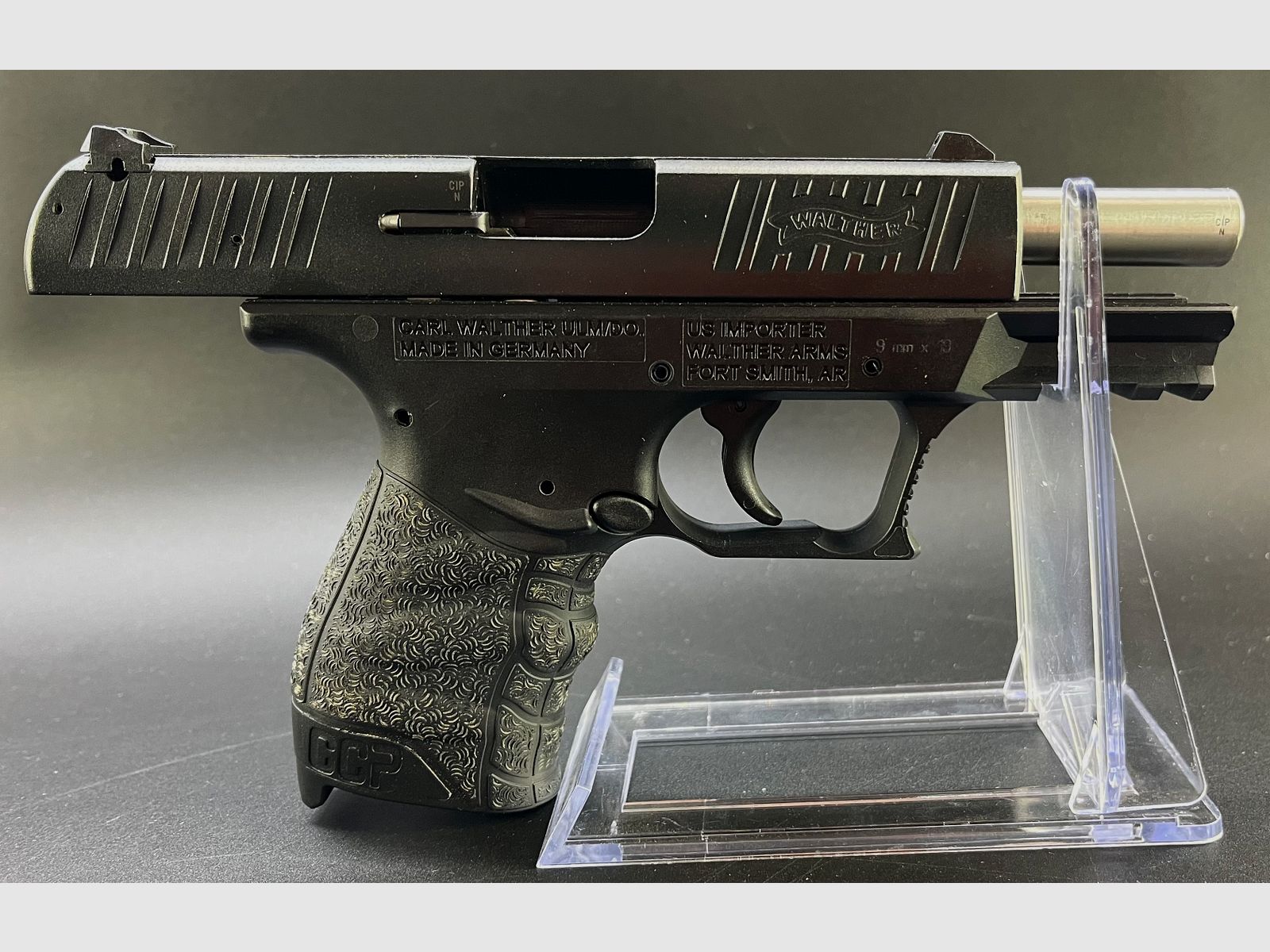 Vorführwaffe Carl Walther CCP 9x19 BLACK, 3,54"LL; 8-RD Magazin