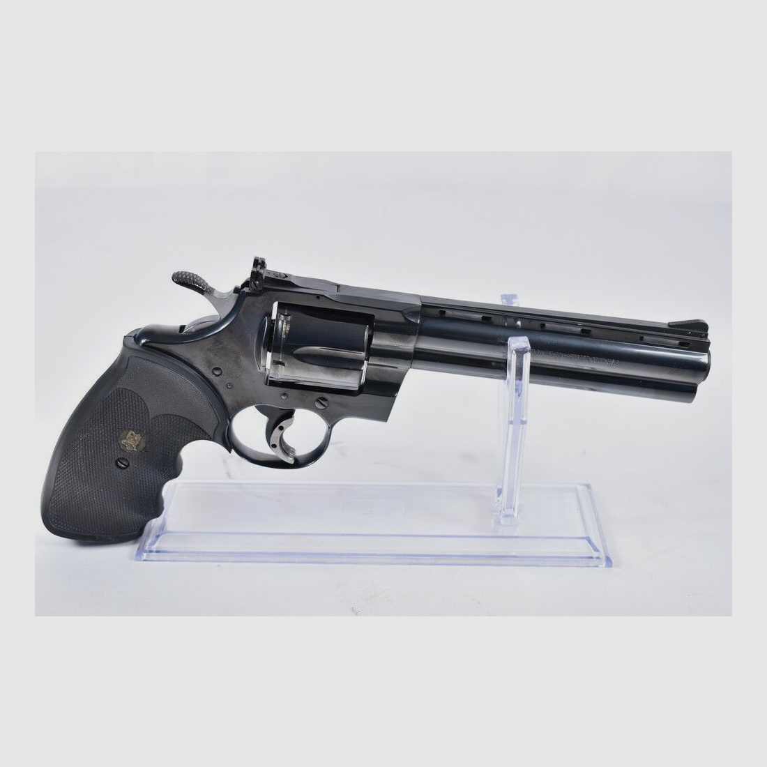 Colt	 Python