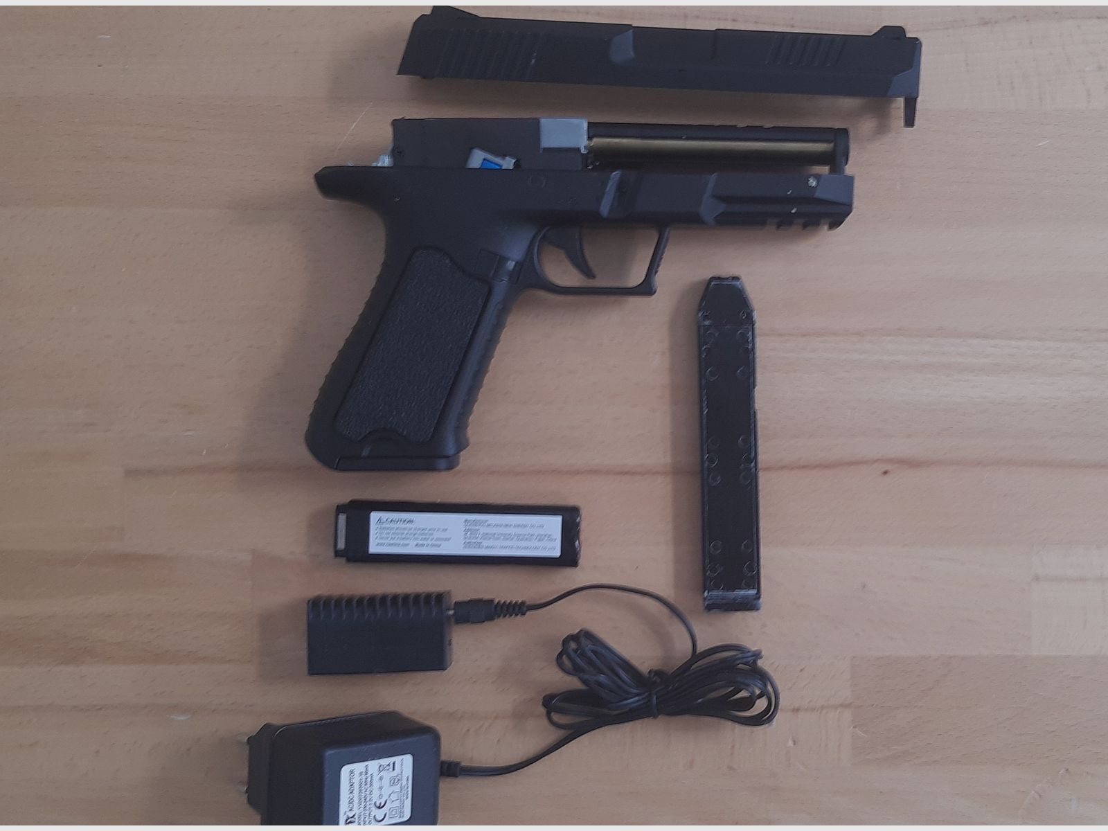 Cyma CM127 Airsoftpistole AEP 0,5Joule 