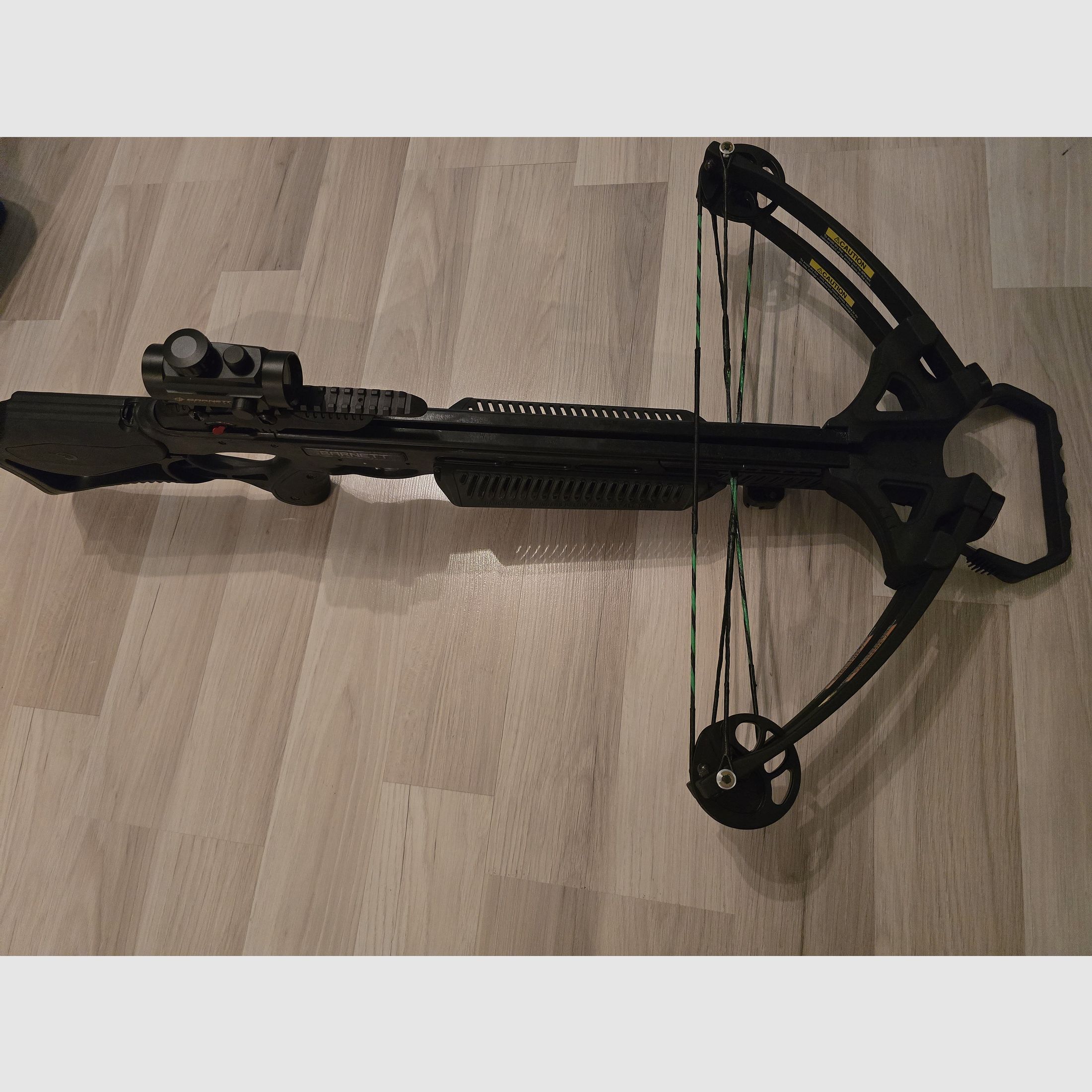 Barnett Wildcat C7 Compoundboog Set – Compleet pakket incl. Red Dot Vizier, Quiver, Pijl & gevoerde draagtas