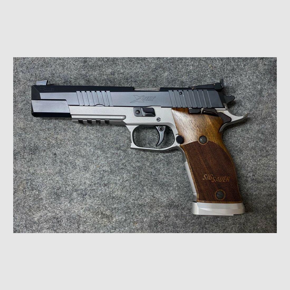 SIG Sauer P 220 X-Six .45Auto