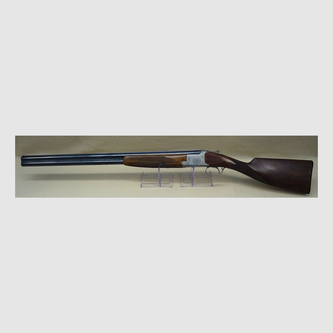 FN B 25