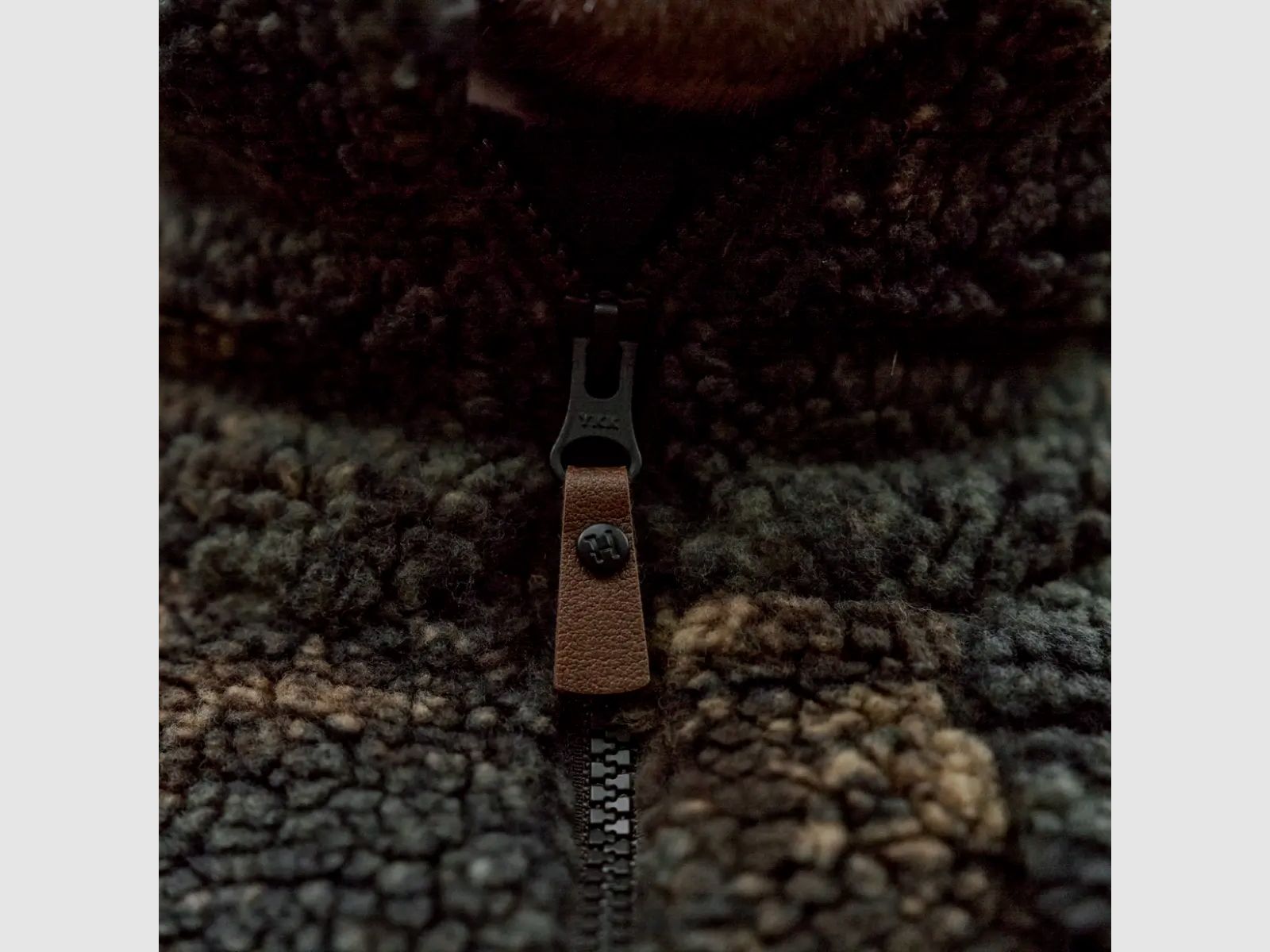 Chaqueta Härkila Tyst Camo Aislada