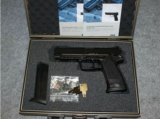 Heckler & Koch USP Expert	 Heckler & Koch HK USP Expert