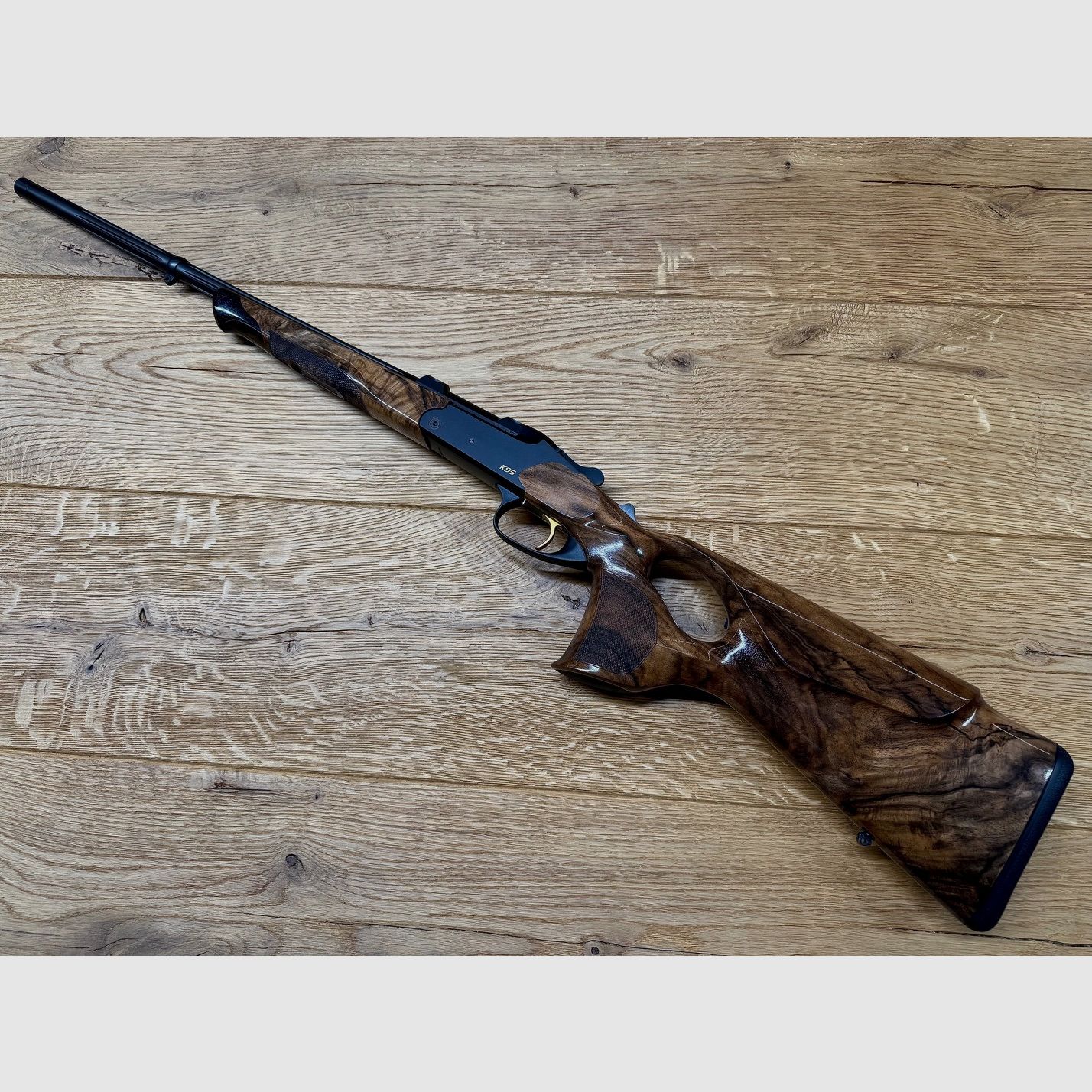 Blaser K95 Success / Klasa drewna 6 / Kal. 6,5 Creedmoor / LL 47 cm / Złote elementy / M15x1