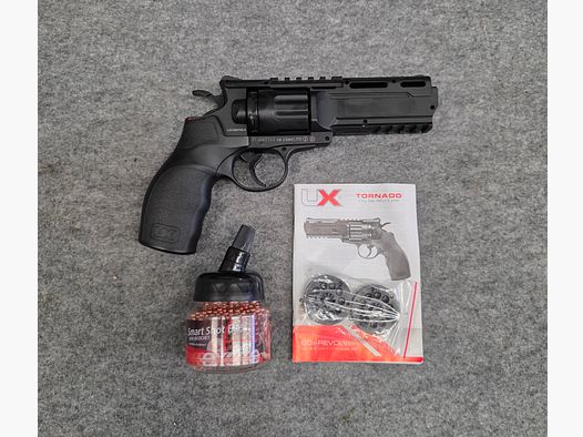 Revolver UX Tornado CO2 con 2 cilindros extra