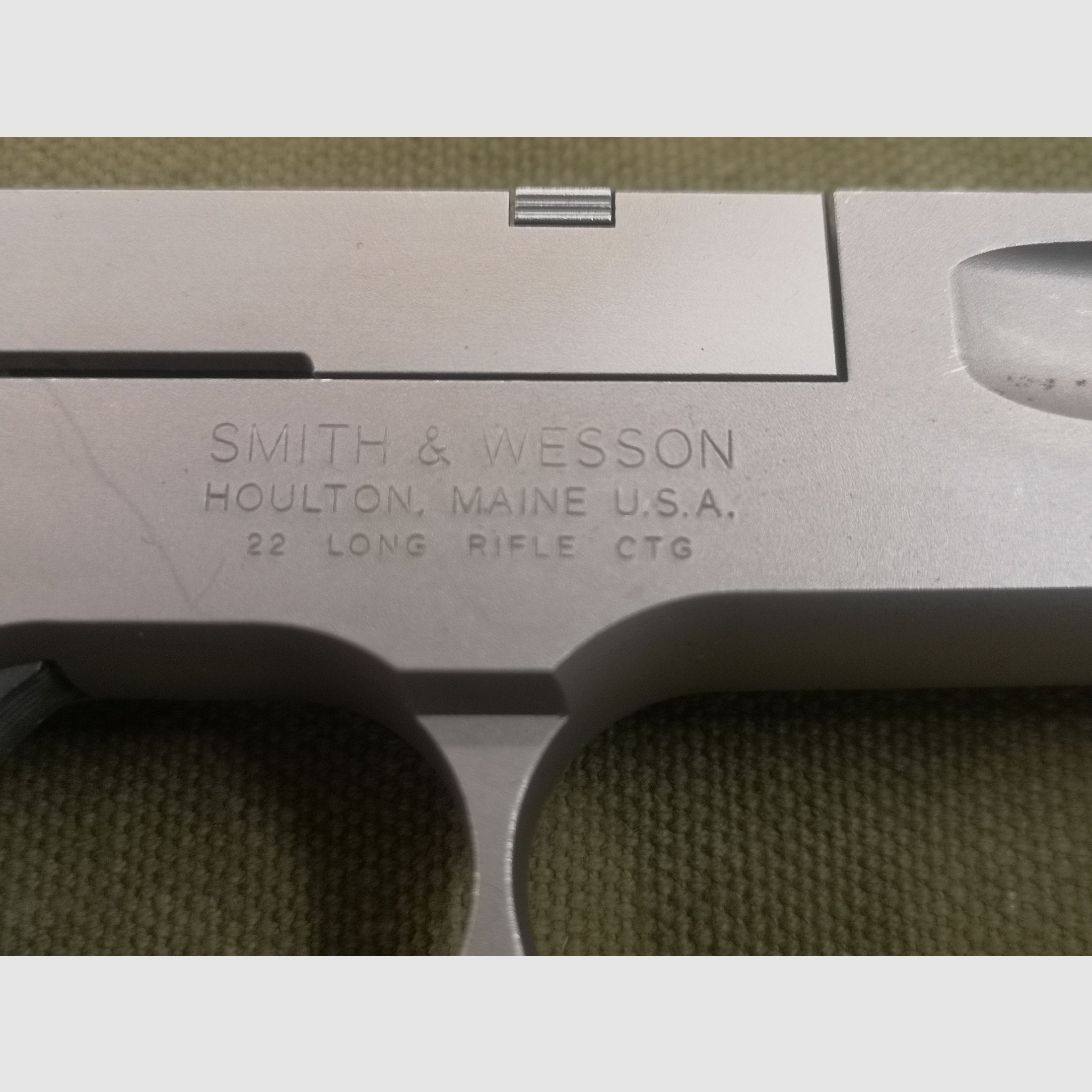 Smith & Wesson Model 2206 przed zakazem .22lr, zdjęcie 5 z 9