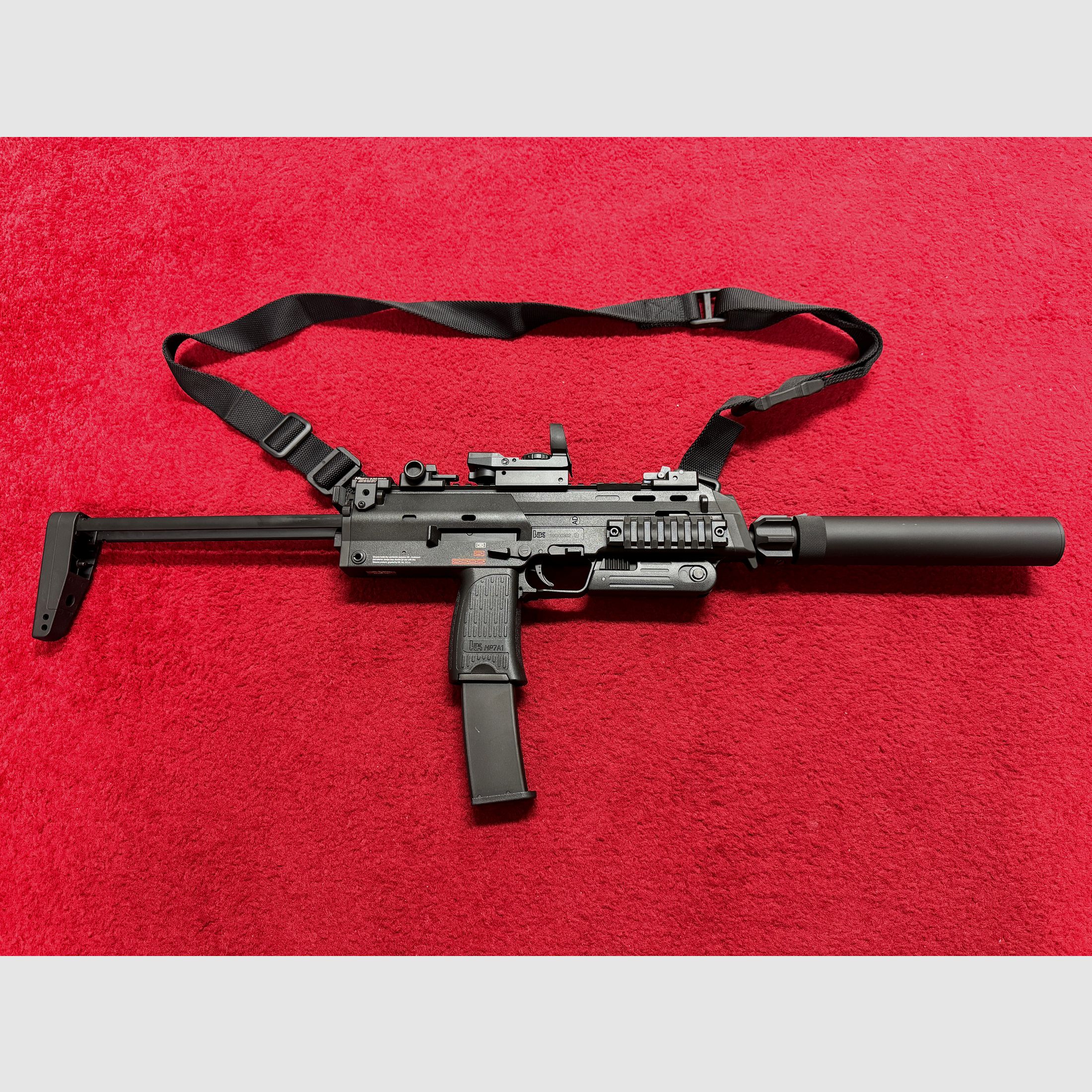 VFC H&K MP7 A1  GBB Gas Blow Back Airsoft 6mm  + Sling -Schalldämpfer- Micro Dot 