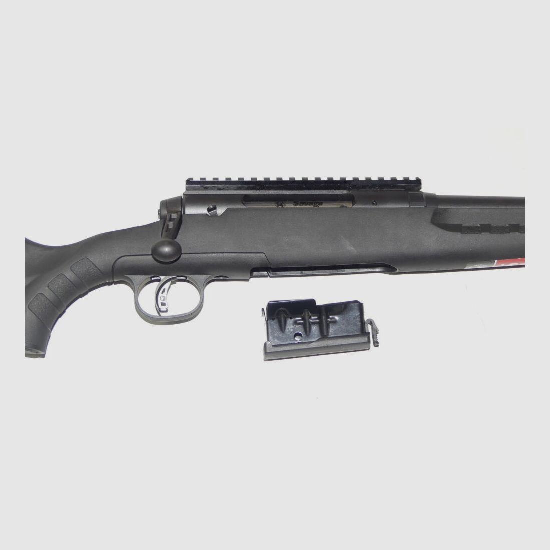 Savage Axis, Accutrigger + filetage de bouche et lunette Anschütz