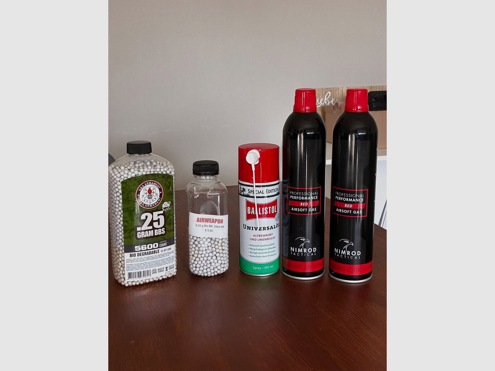 Pacchetto Airsoft completo — Ares Amoeba M4 (S-AEG) + H&K VP9 (GBB, scivolo in metallo) + Caricatore, gas,