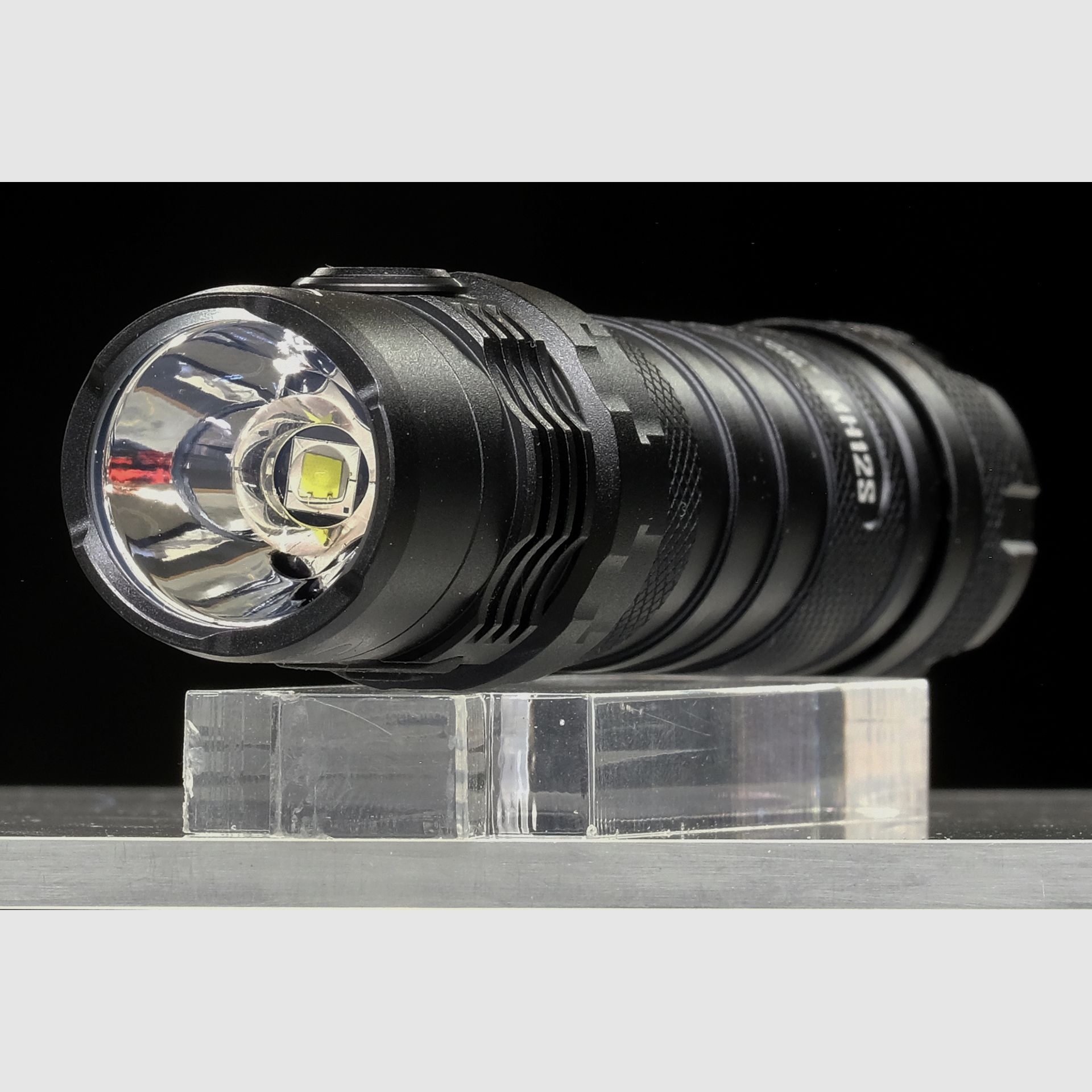 Nitecore MH12S, immagine 2 di 6