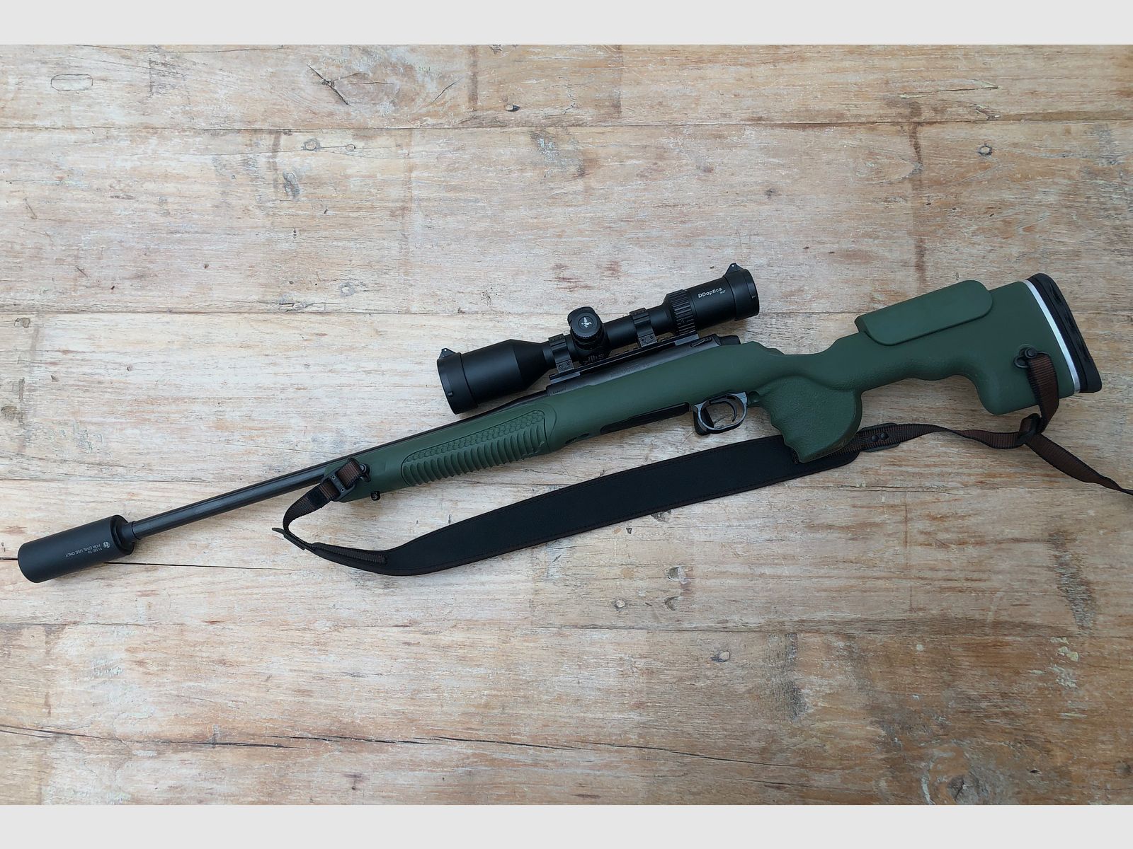 Absolut neuwertig - frisch aus dem Laden: Mauser M18 Fenris .223 Rem mit Optik und Schalldämpfer 