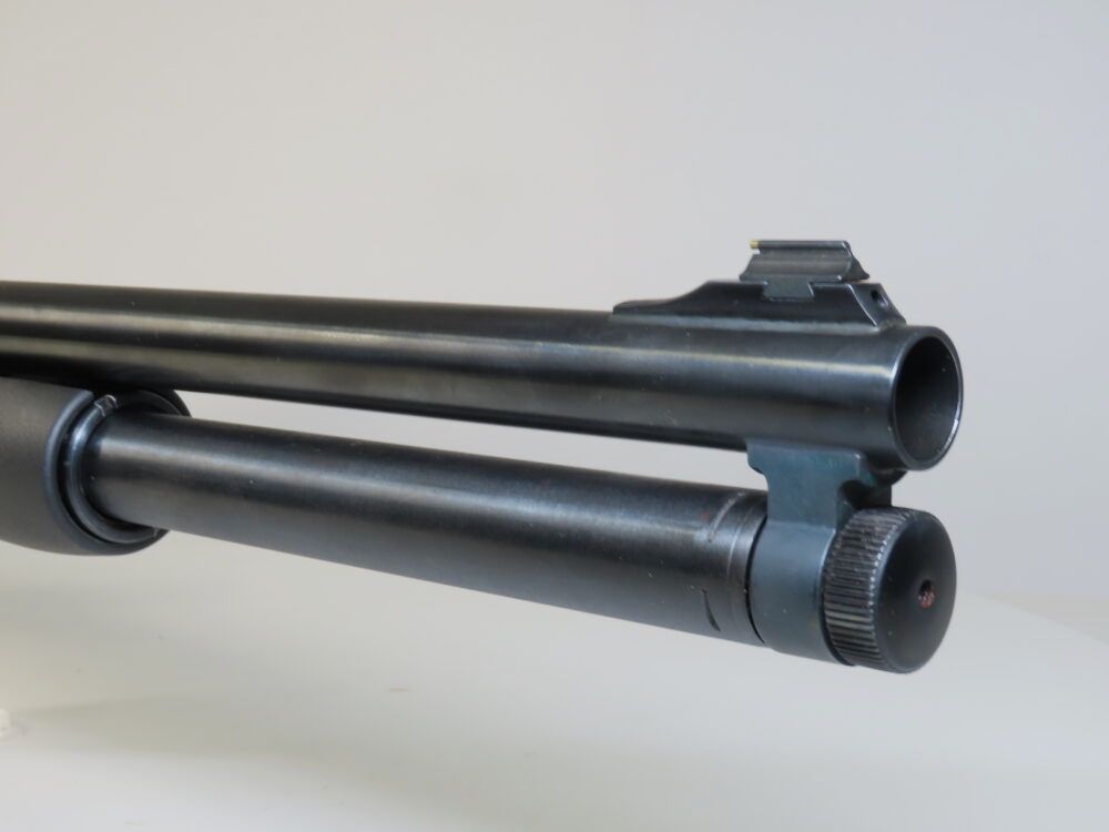 Mossberg 500 Vorderschaftrepetierflinte