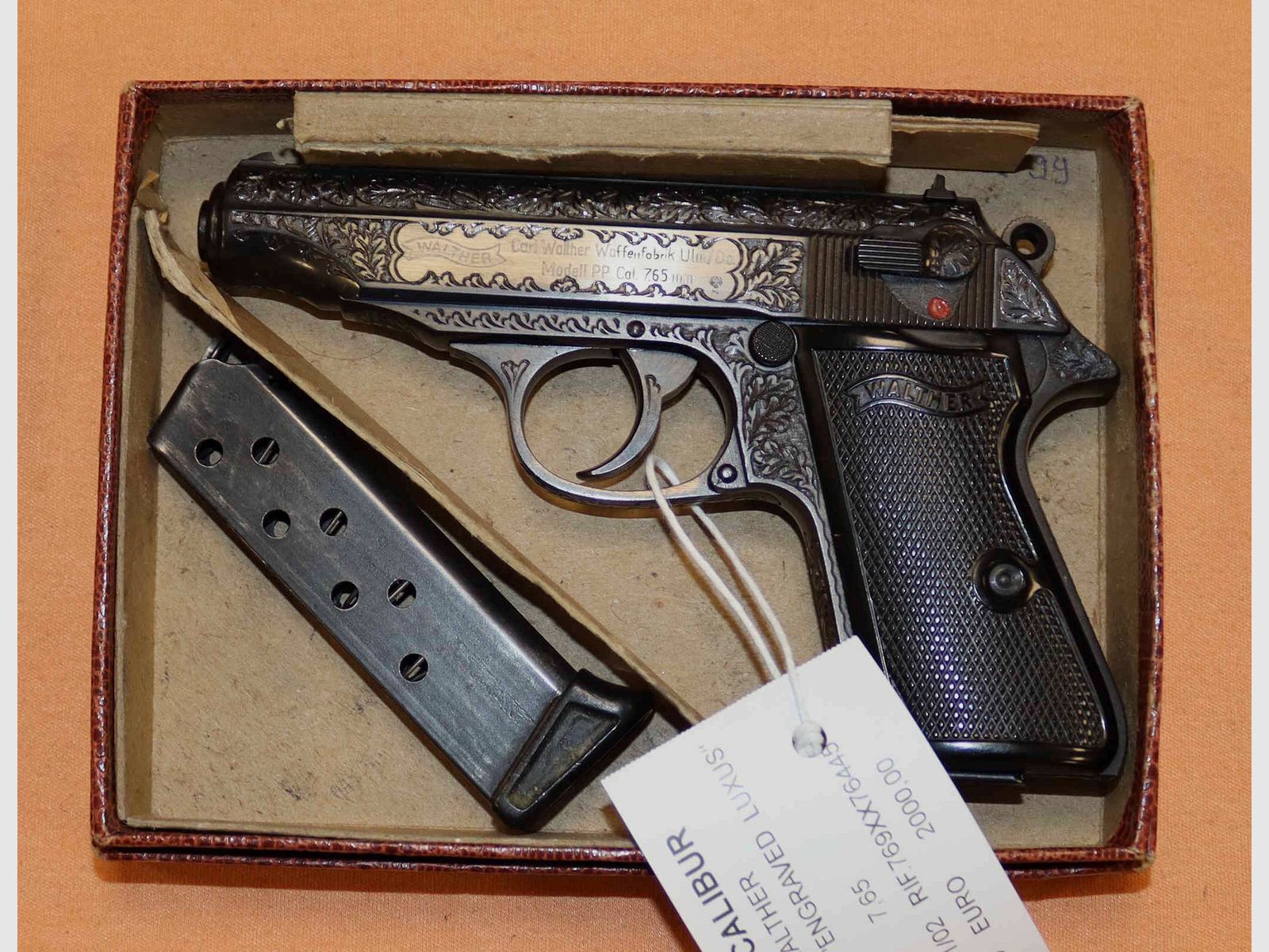 Pistolet Walther PP Grawerowany Kaliber 7.65, zdjęcie 8 z 10