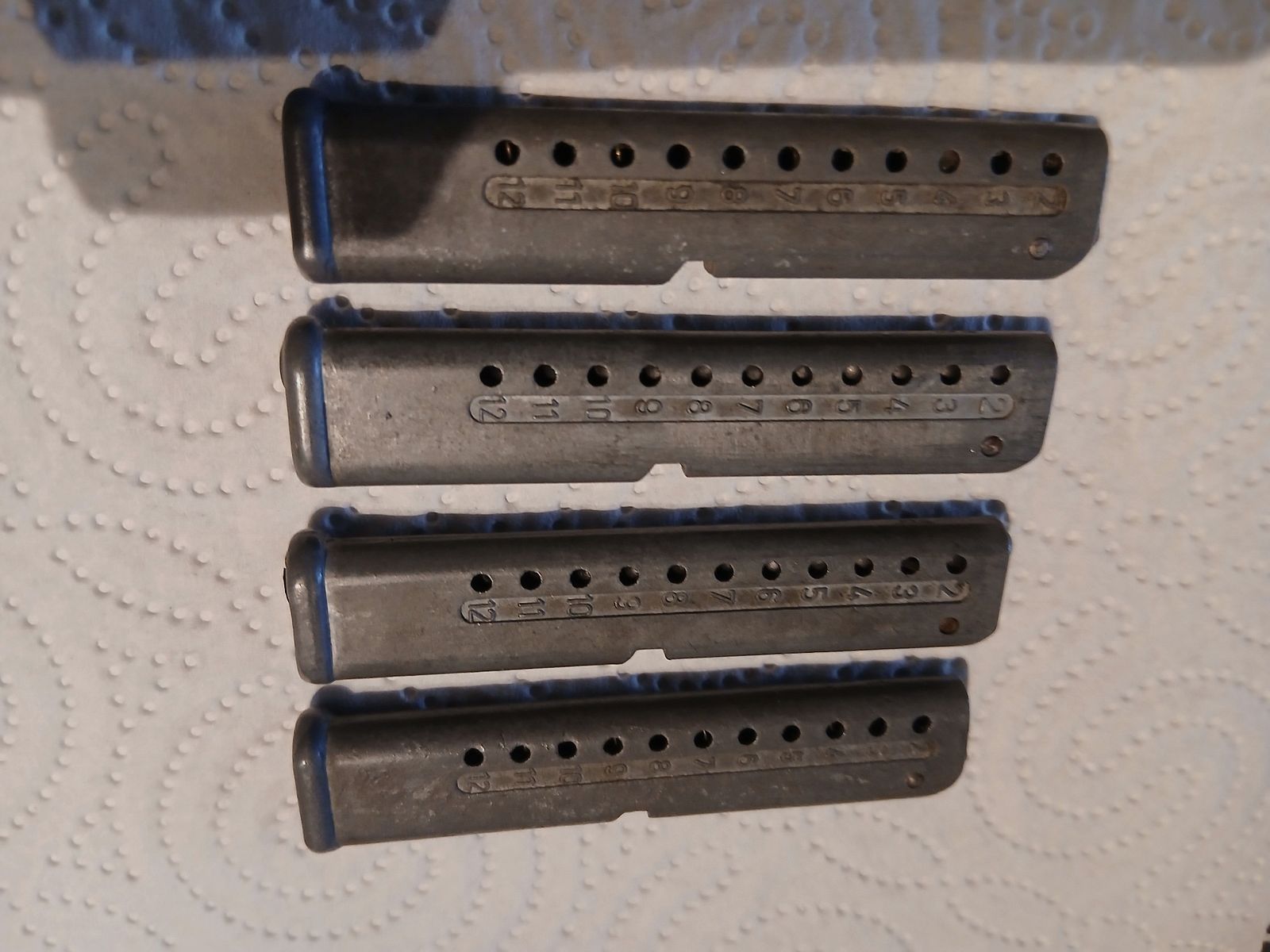 Rivista per fucili ad aria compressa. Pallini da 4,5 mm