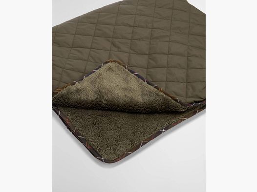 Barbour Quilt and Fleece Blanket