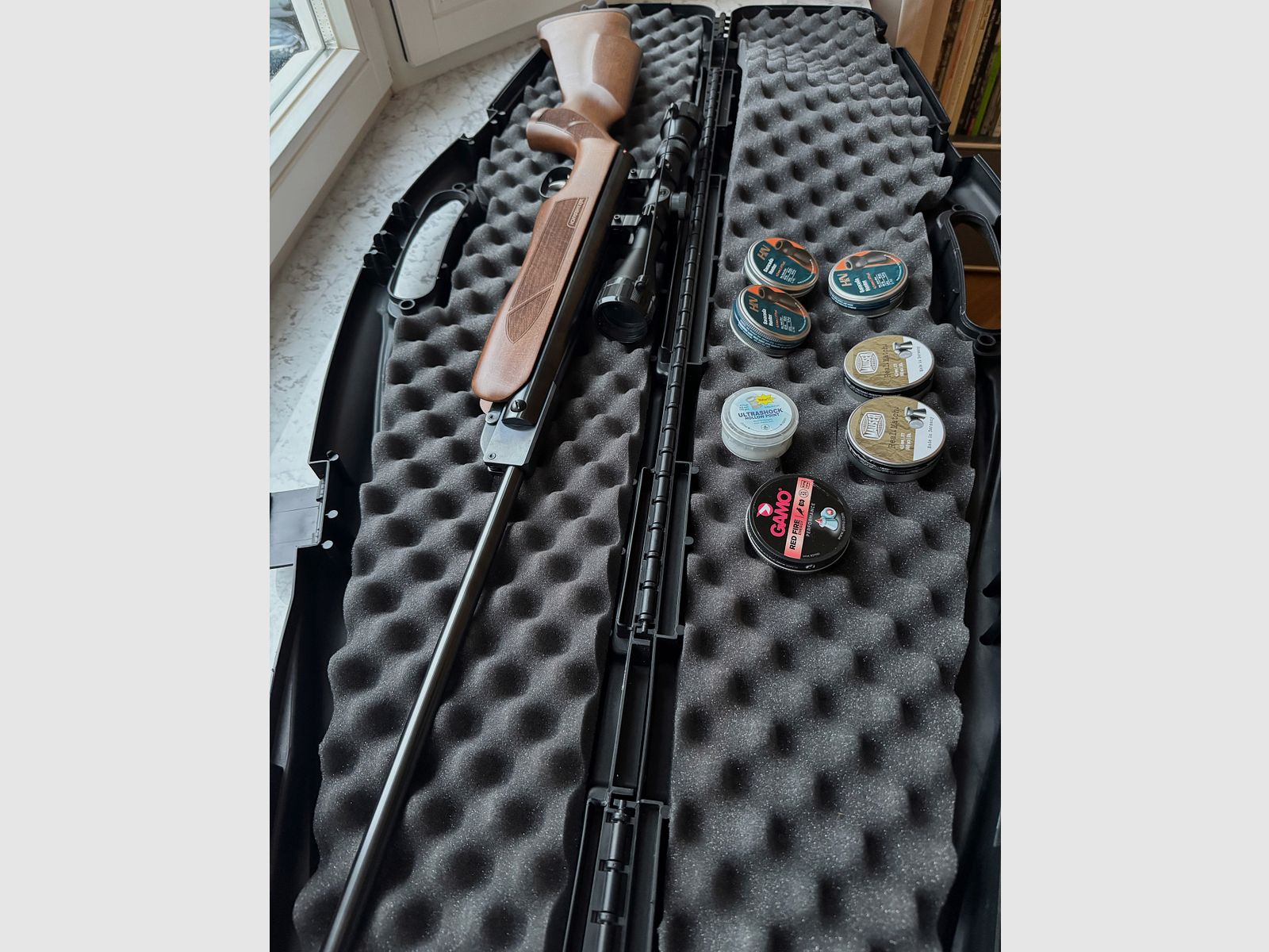 Weihrauch HW 35 Luftgewehr mit Zielfernrohr, 2000 Diabolos & Hartschalenkoffer – neuwertig!