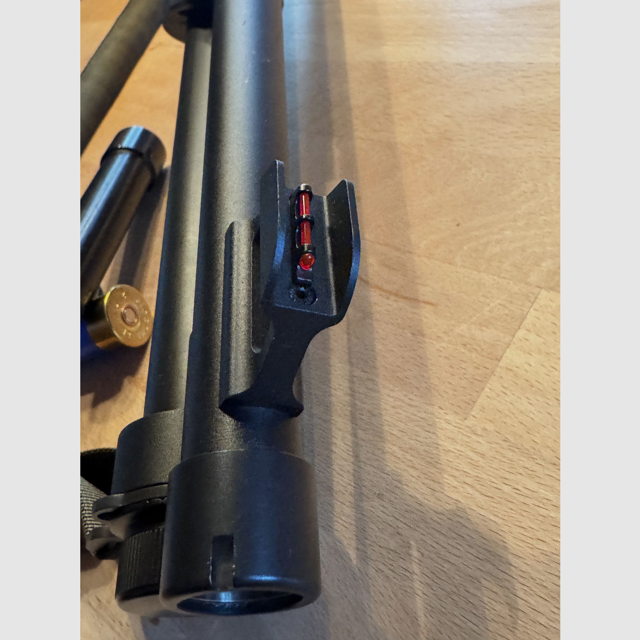 Fabarm / SDASS tactical-12/76, mit Leuchtpunktvisier. Gebraucht