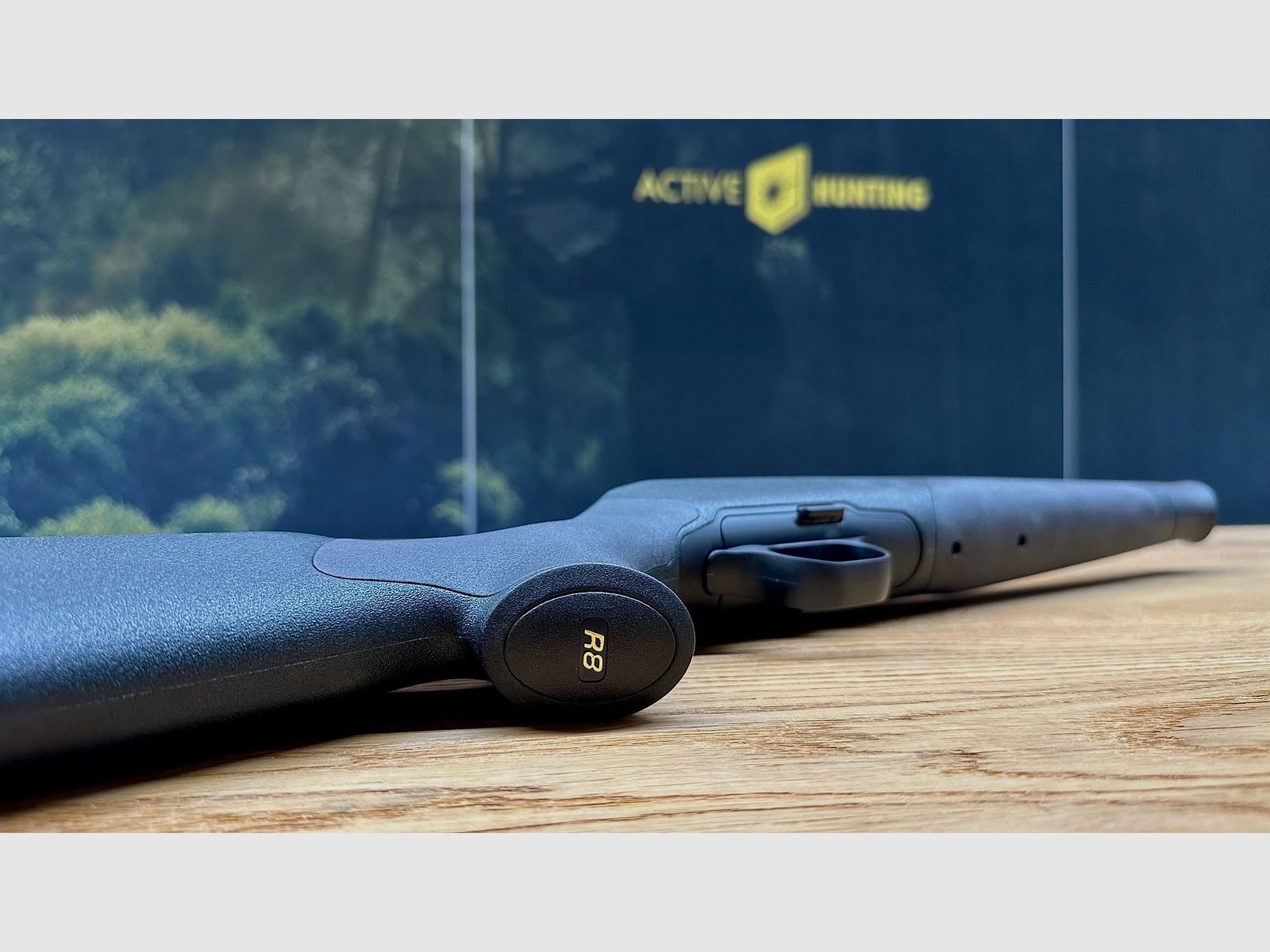 Blaser R8 Professional Schaft mit Gehäuse/System // Schaftfarbe Grün // Schaft gekürzt