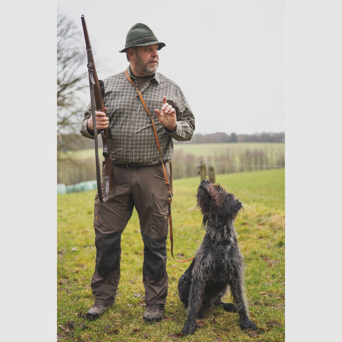 Koszula męska OS TRACHTEN z długim rękawem Slim Fit w kolorze oliwkowym