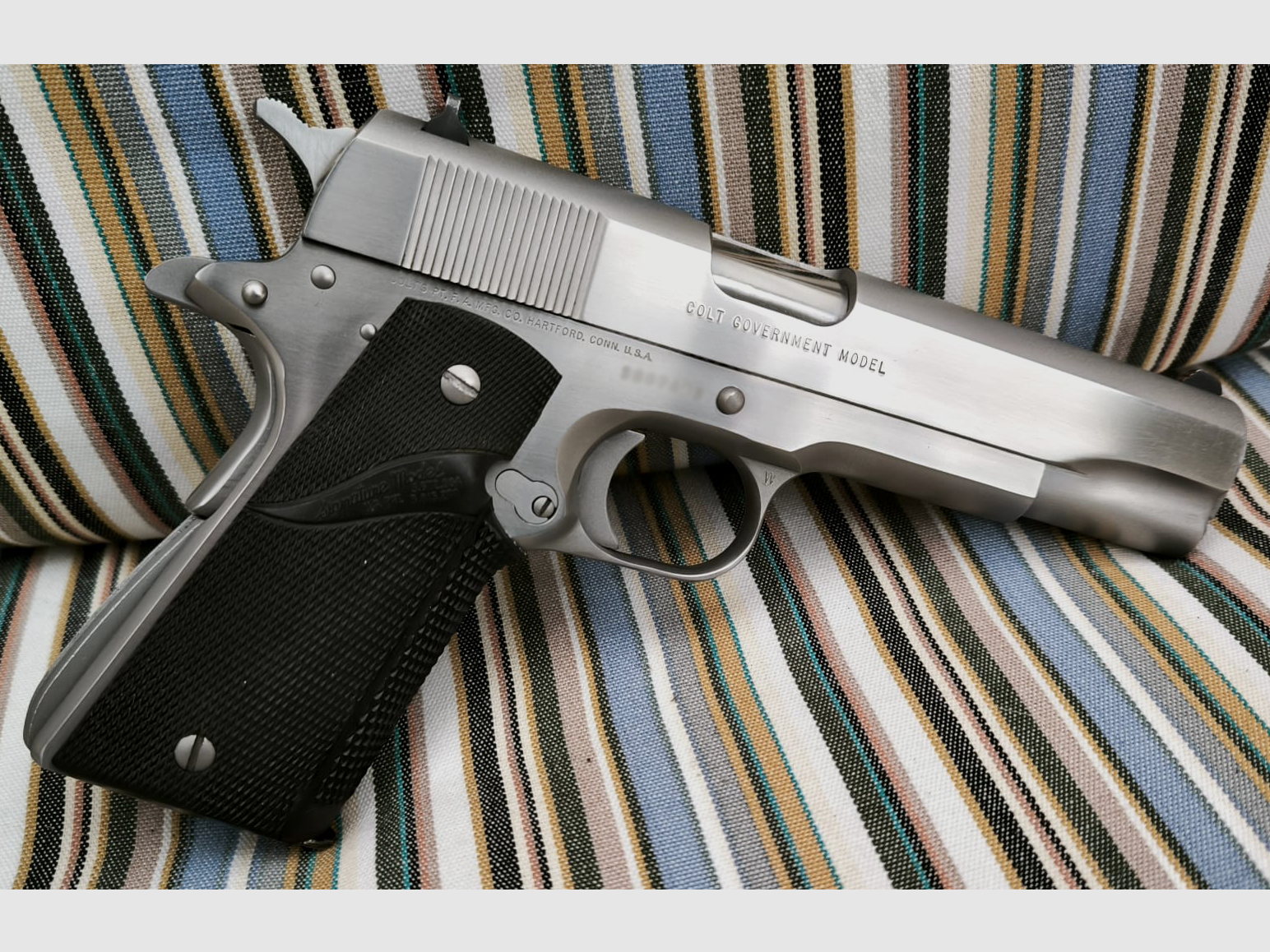 Colt 1911 Government Series 80 MK4 .45 ACP d’occasion, image 2 sur 4