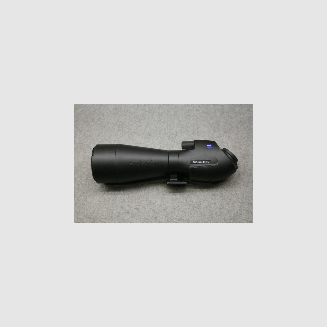 Spektiv Zeiss Victory Diascope 20-75x85 T* FL, Schrägeinblick