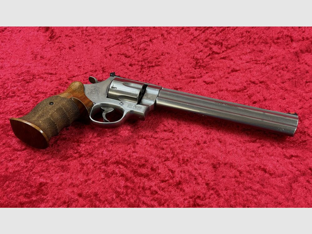 Smith & Wesson 629-5 Classic