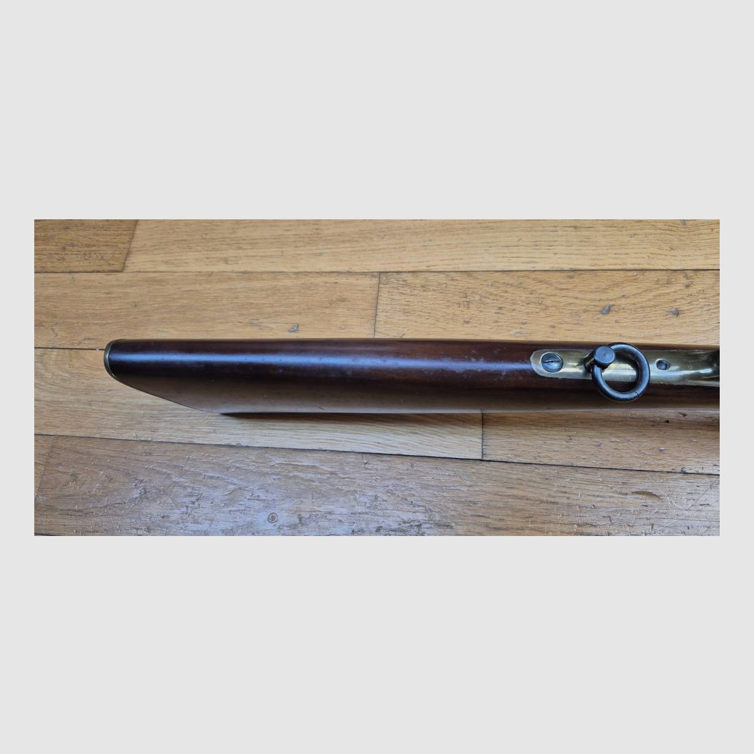 Muy bonito y poco común revólver 1873 "AMERICAN BUNTLINE" – Cal. .44 WCF (.44-40) – Cañón de 18" (46 cm !) – Culata desmontable de madera y latón – Fabricación de Uberti de 1972 – Mecánica impecable – Muy buen estado estético – TBE/TBE+, imagen 9 de 39