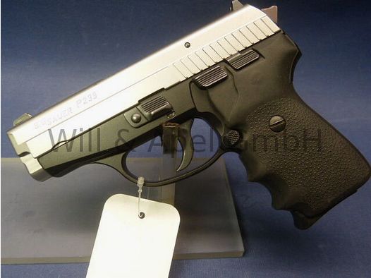 SIG SAUER	 P239