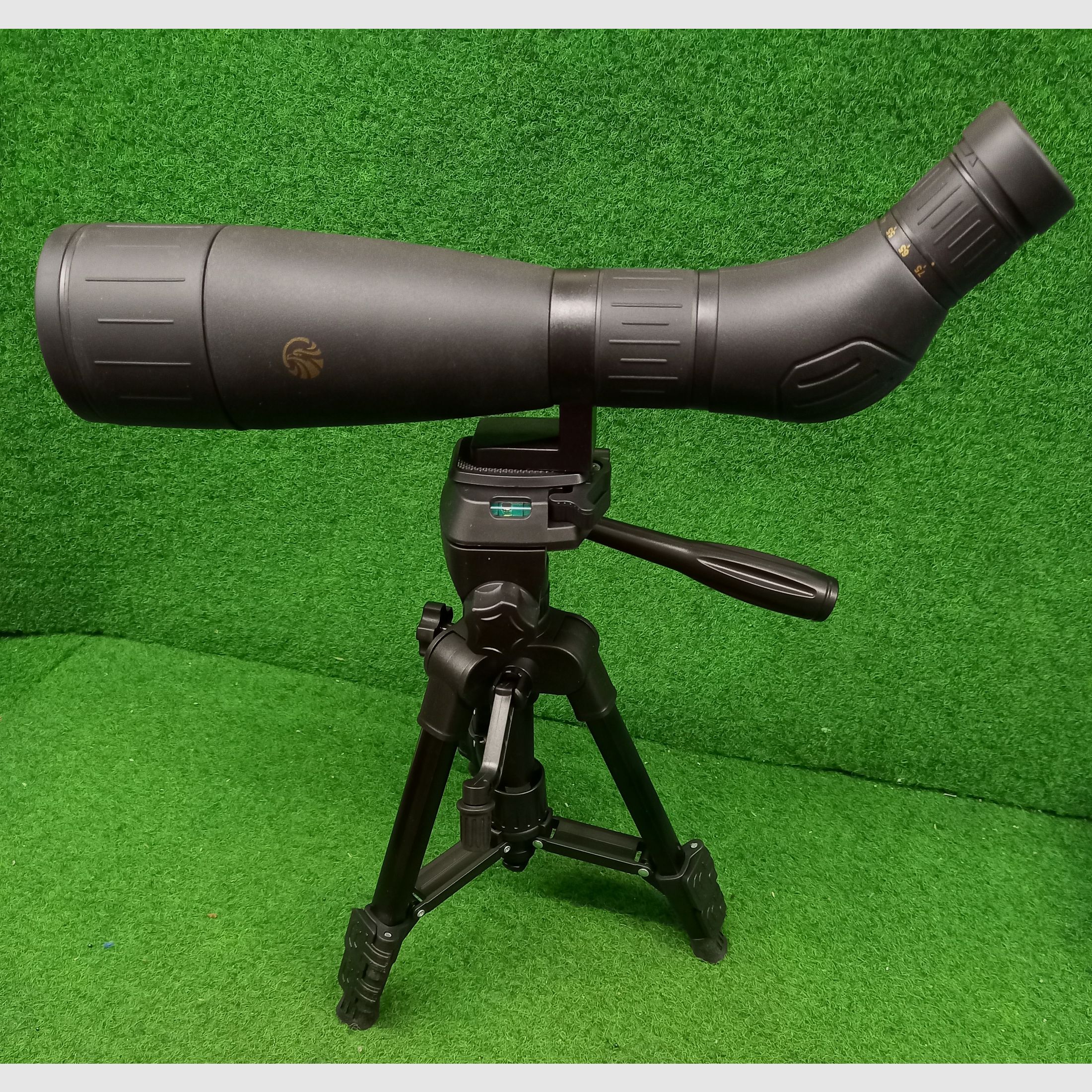 Neuw.  Spektiv 25-75x56