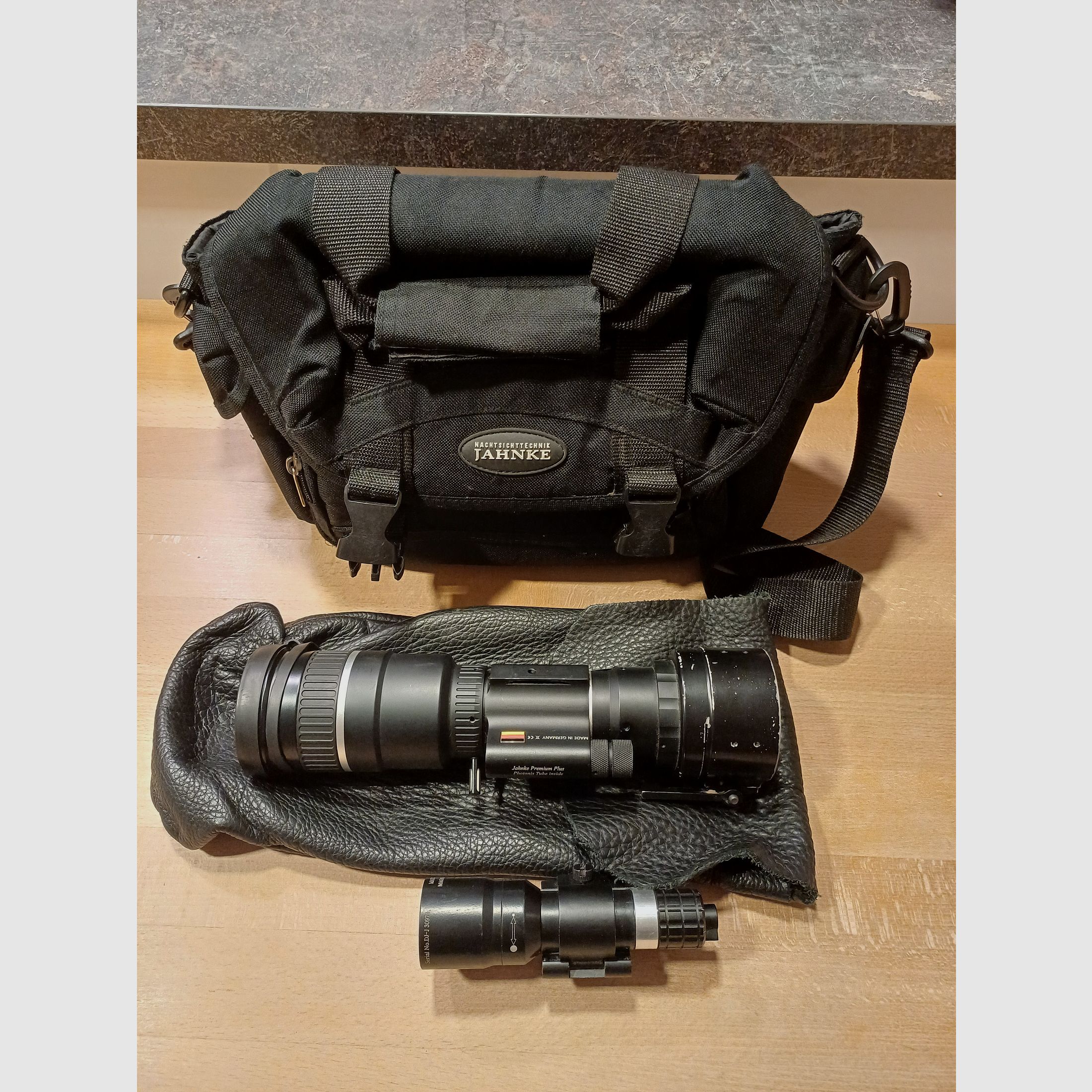 Dispositivo de visión nocturna Jahnke DJ8 NSV 1x56