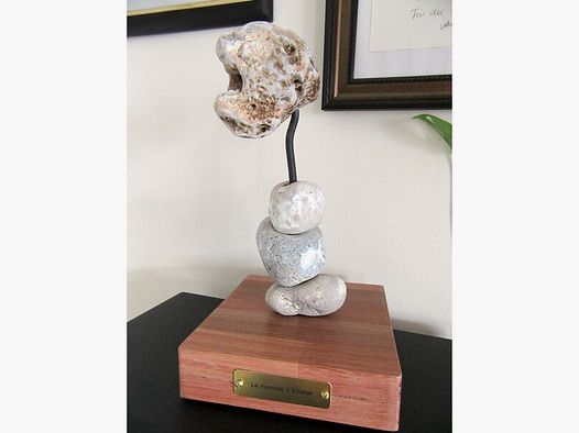 Unikat Skulptur Stein Holz Rarität le monstre d´Etretat Deko