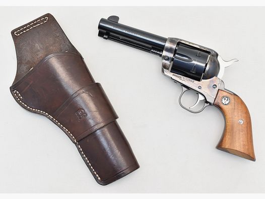 RUGER " Vaquero " Single - Action Revolver mit 4,6" Lauf Kal .45 COLT mit Lederholster