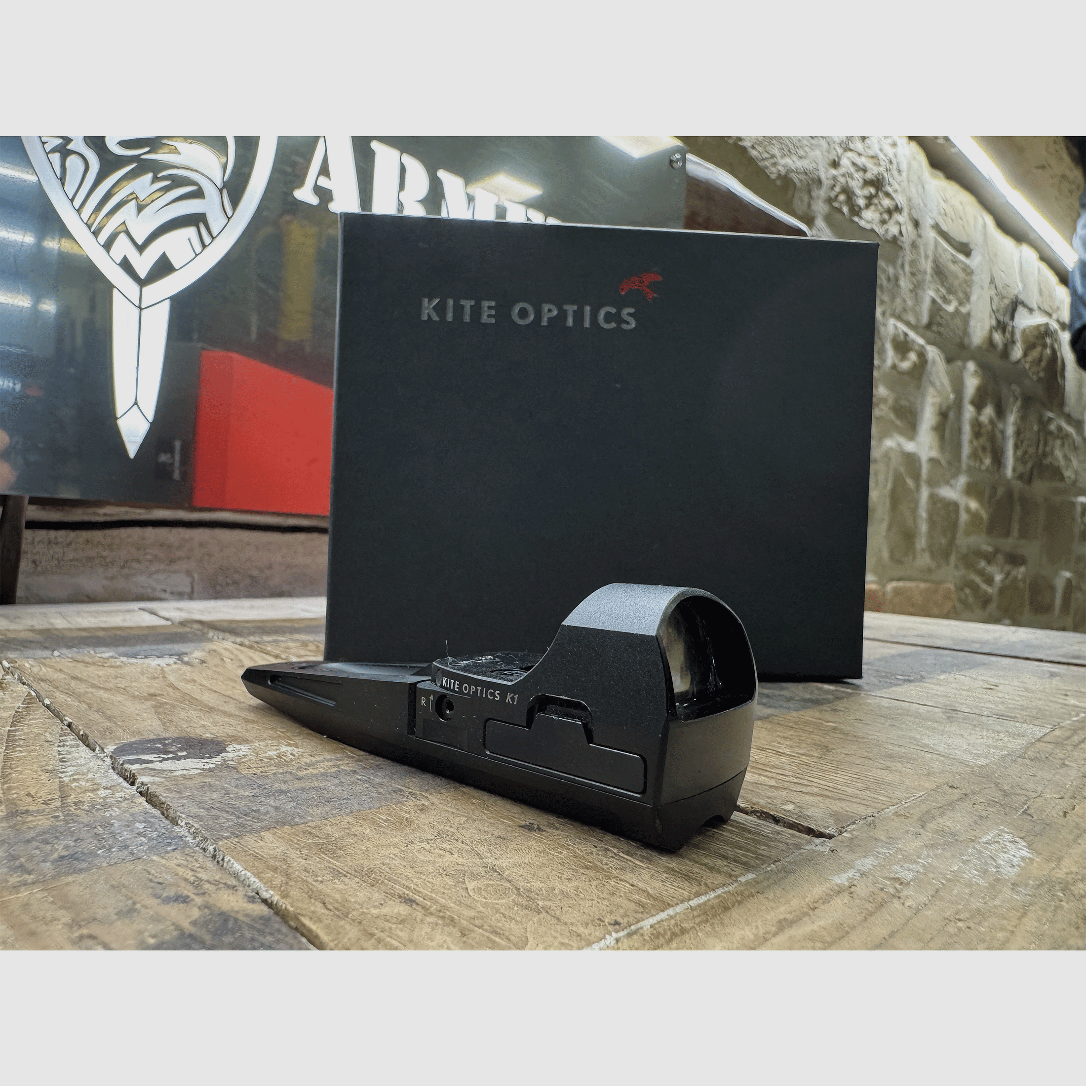 USED – RED DOT – KITE OPTICS – K1 BRG MOUNT BL 2MOA, image 3 of 4