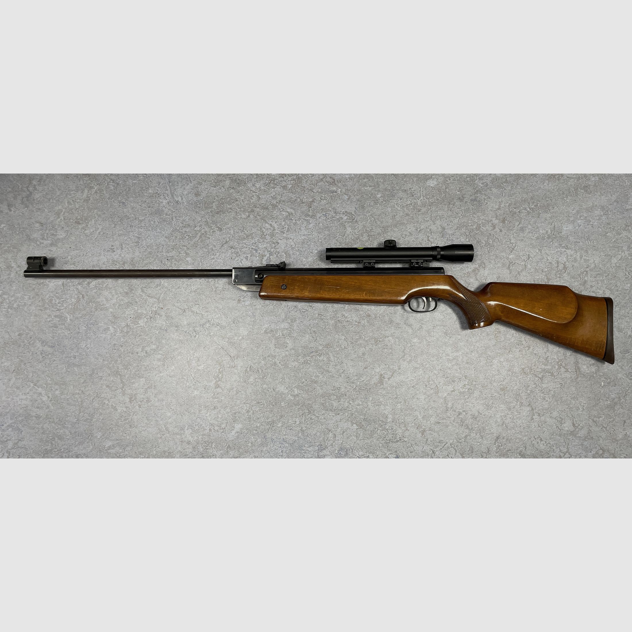 Weihrauch HW 80 Luftgewehr 4,5mm mit Nikko Zielfernrohr 4x20