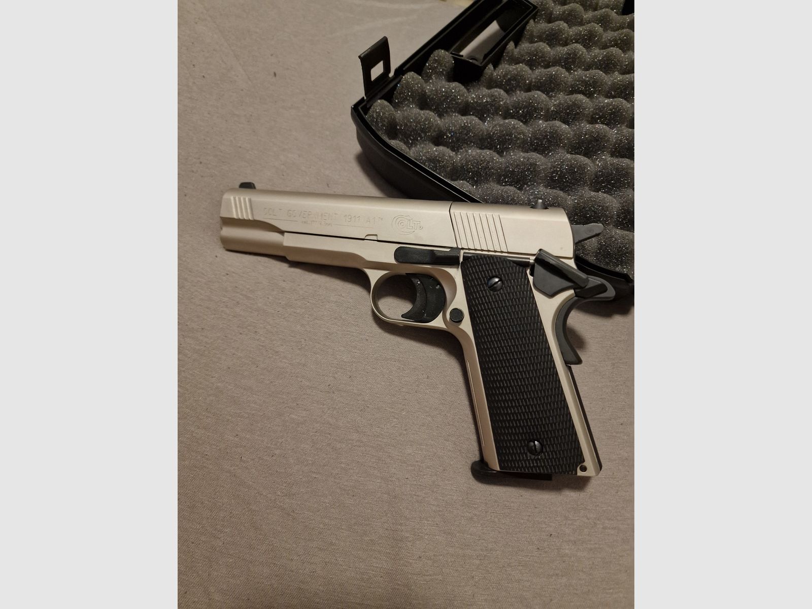 Colt Government 1911 A1 Diabolo Nickel