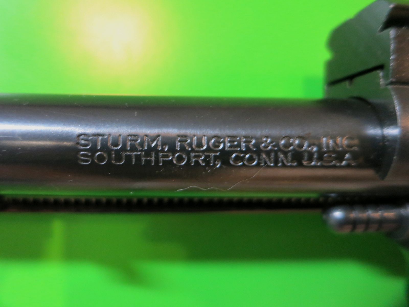 Revólver occidental, Sturm Ruger & Co., modelo Blackhawk, cañón de 7,5", .30 Carbine, riel Weaver #52-