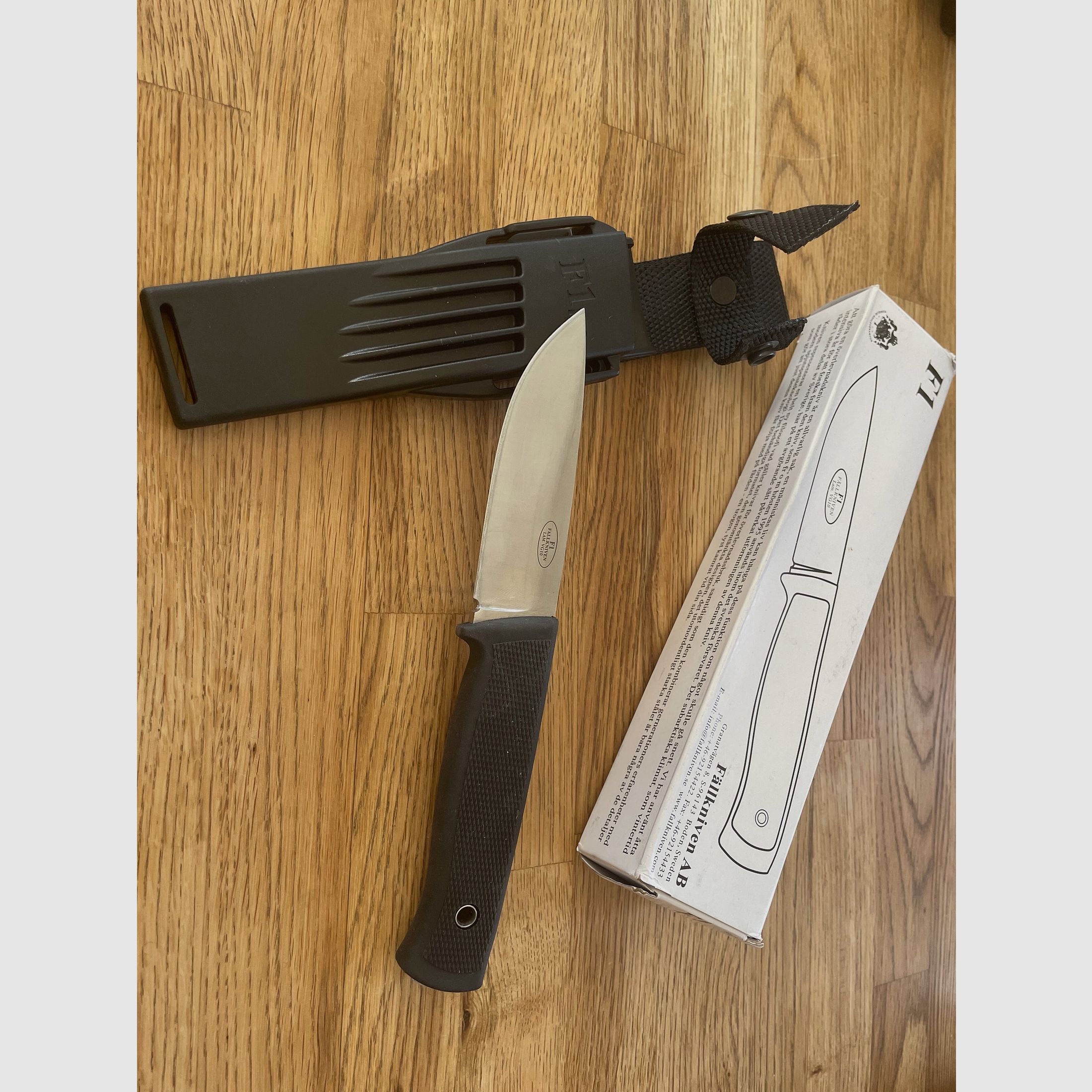 Fällkniven F 1 knife