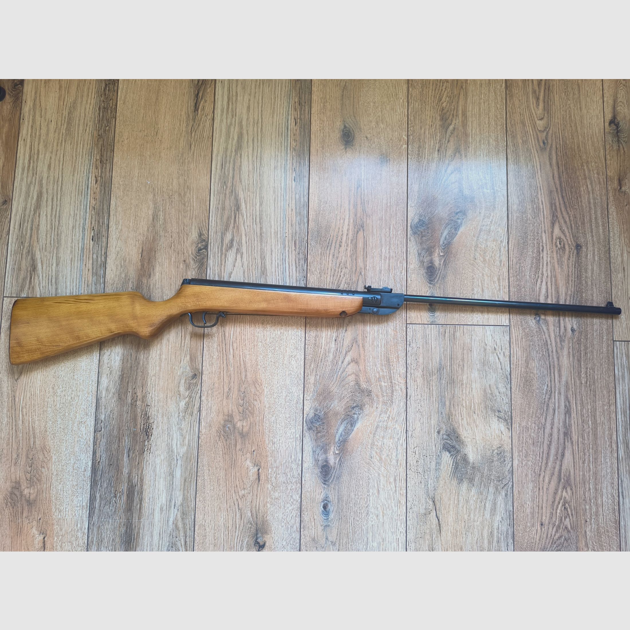 Haenel air rifle 303, image 1 of 3
